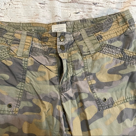 Lined, Old Navy, Camo Pants w inner lining, size 2 SO WARM! GREAT4 this weather - Picture 4 of 12